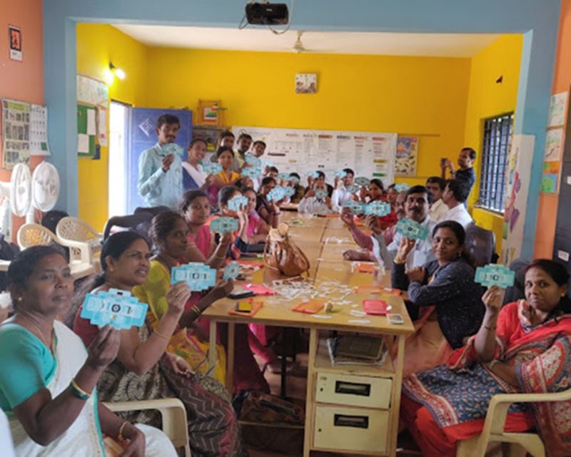 Workshop on Foldscope for school teachers at Gubbi along with India Literacy Project.